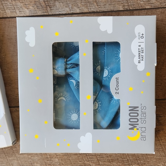 Baby -  5 Piece Gift Set - Picture 2 of 12